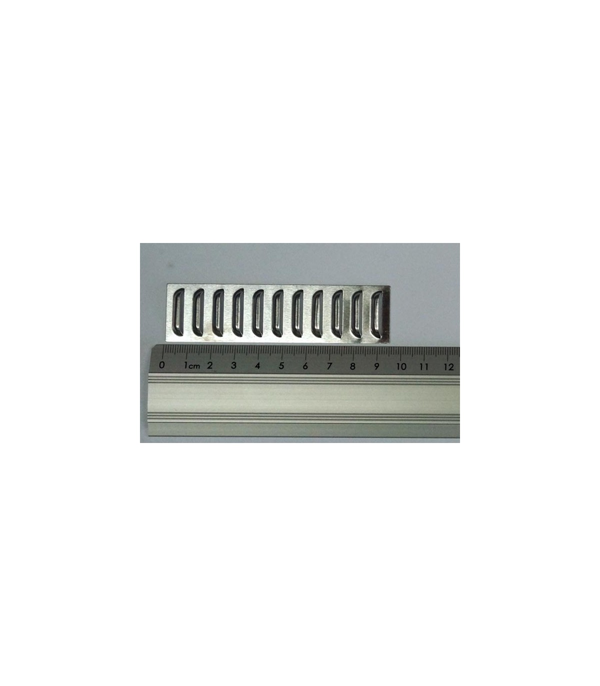 Grilles de ventilation 95x25mm