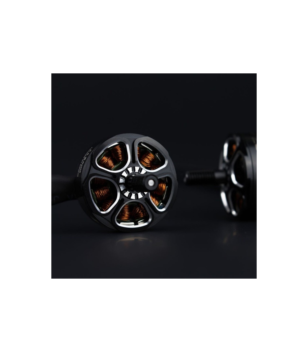 Motor EMAX LS2207 2400KV
