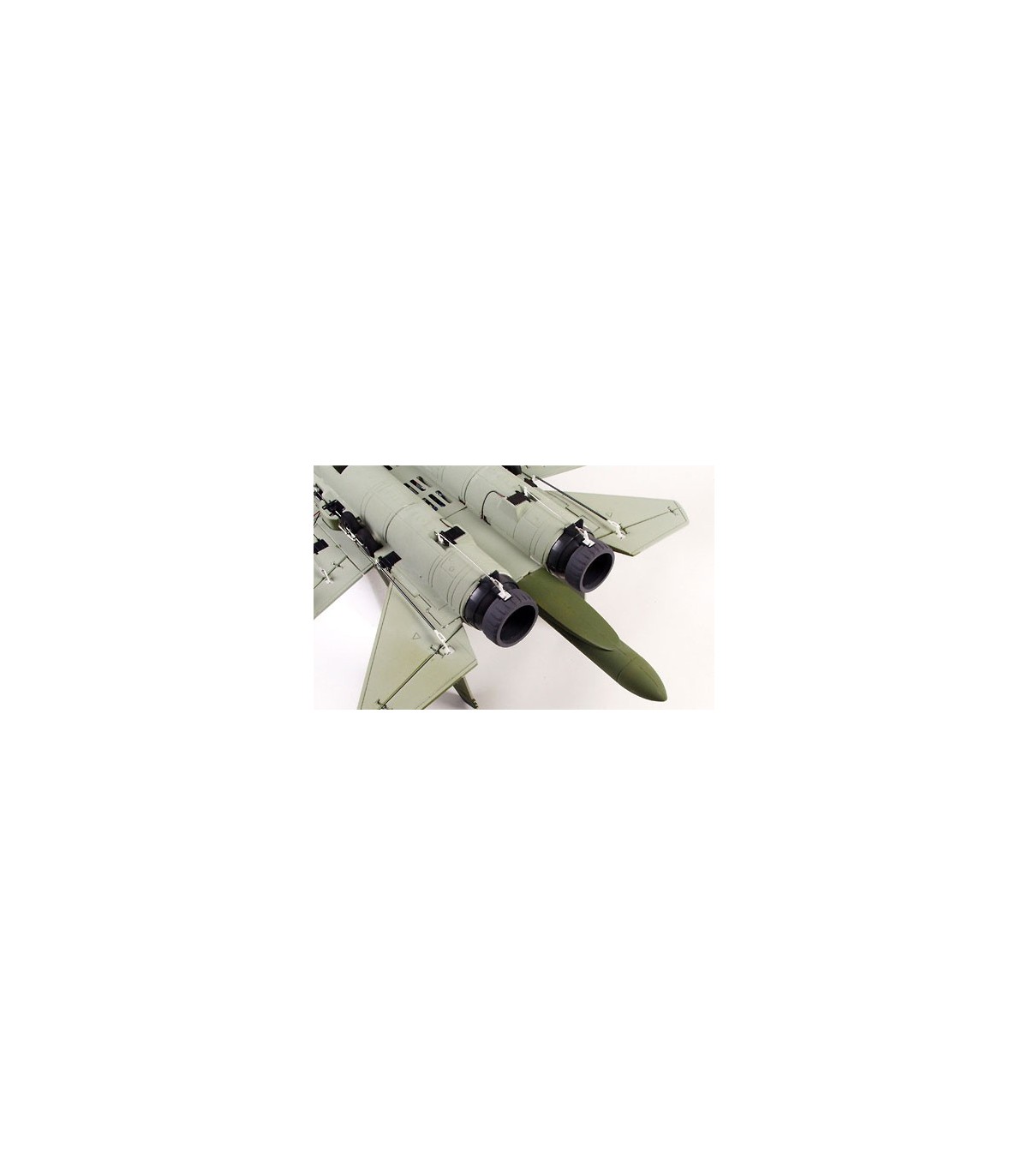 Sukhoi SU34 ARF mit vektorschub lang 1m45