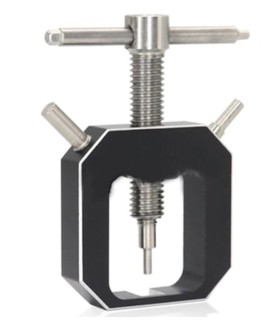 Extractor of sprockets and gears