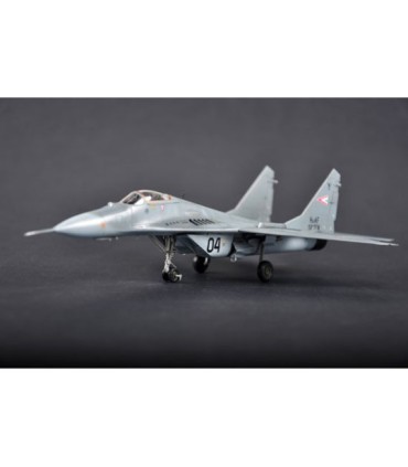 Maquette d'avion en plastique MIG-29A FULCRUM 1/72